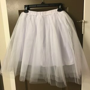 NWOT White Tulle Skirt